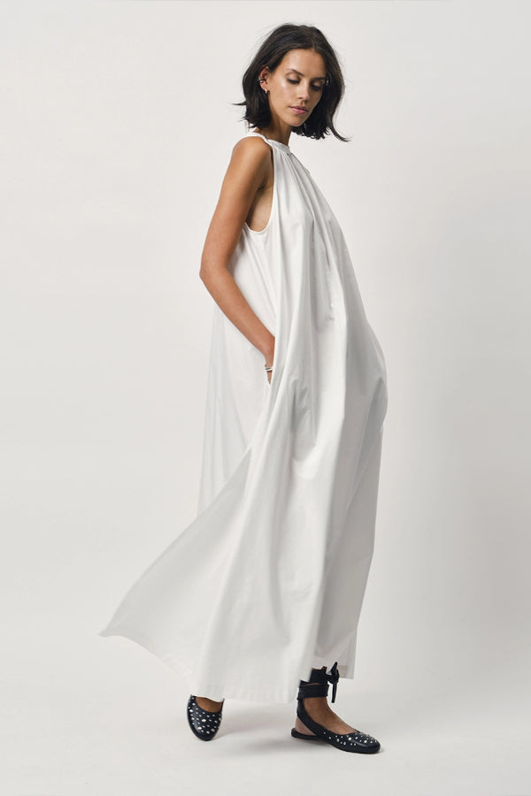 Entdecken Sie bei HEIDA Fashion wunderschöne Sommerkleider für jeden Figurtyp