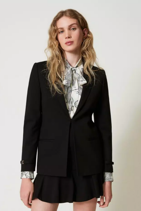 Schwarzer Blazer von der Marke TWINSET