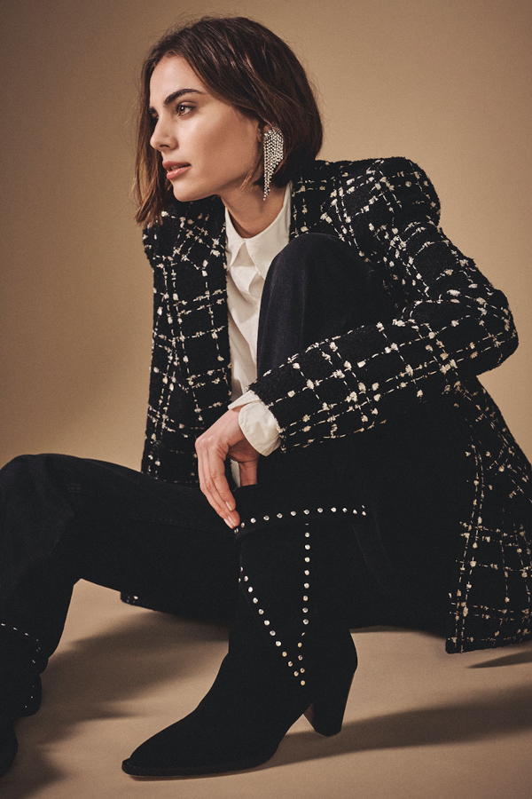 Black bouclé blazer