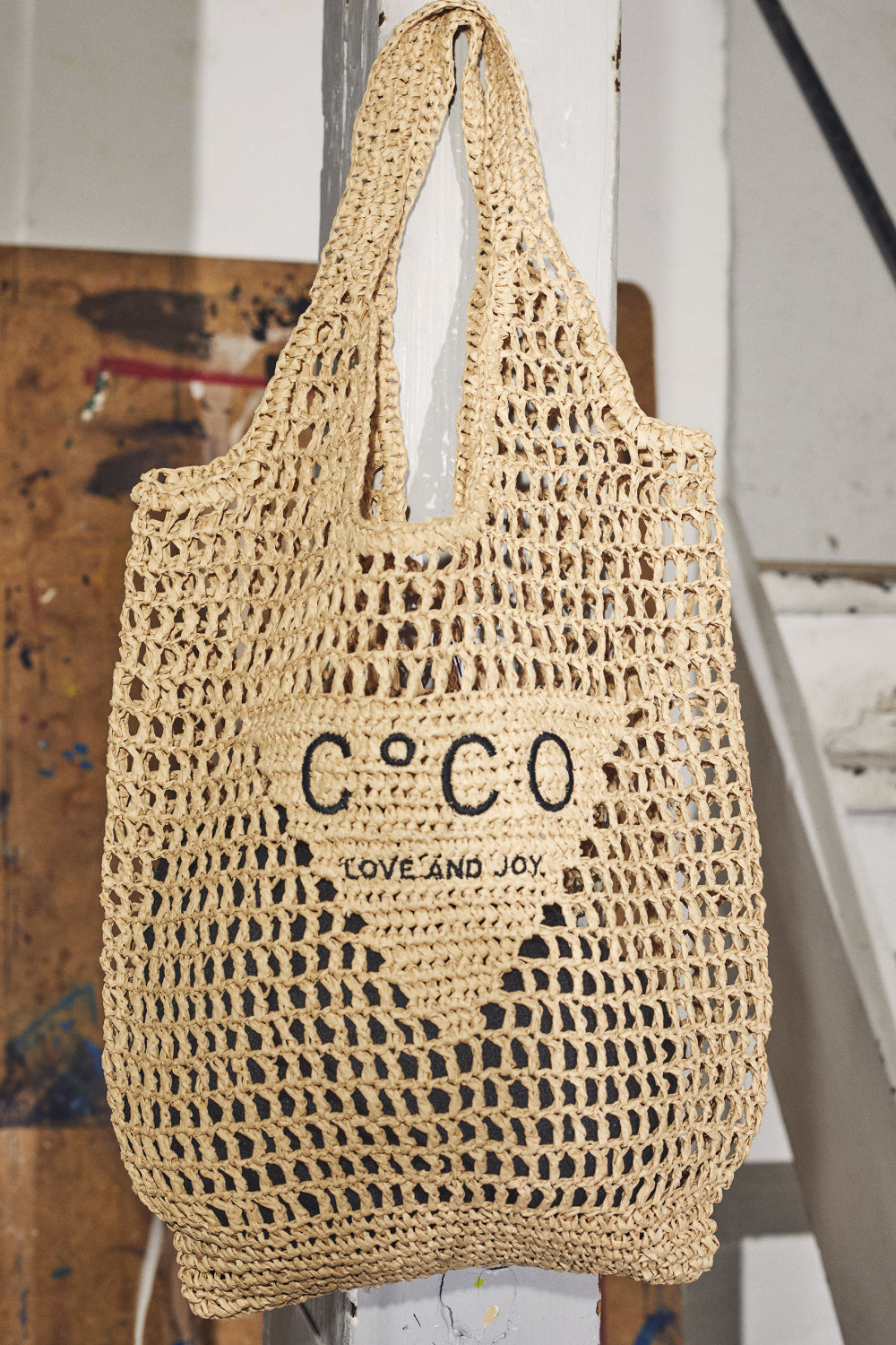 Shopper aus handgeflochtenem Naturstroh