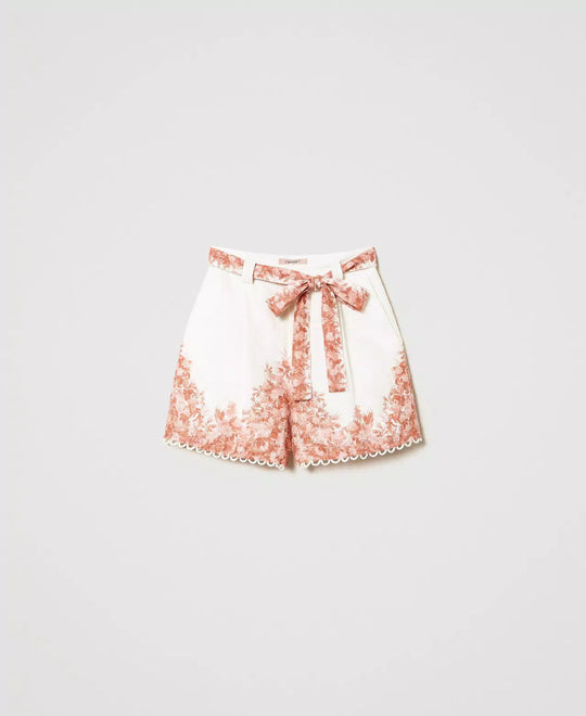 Linen shorts with flower print