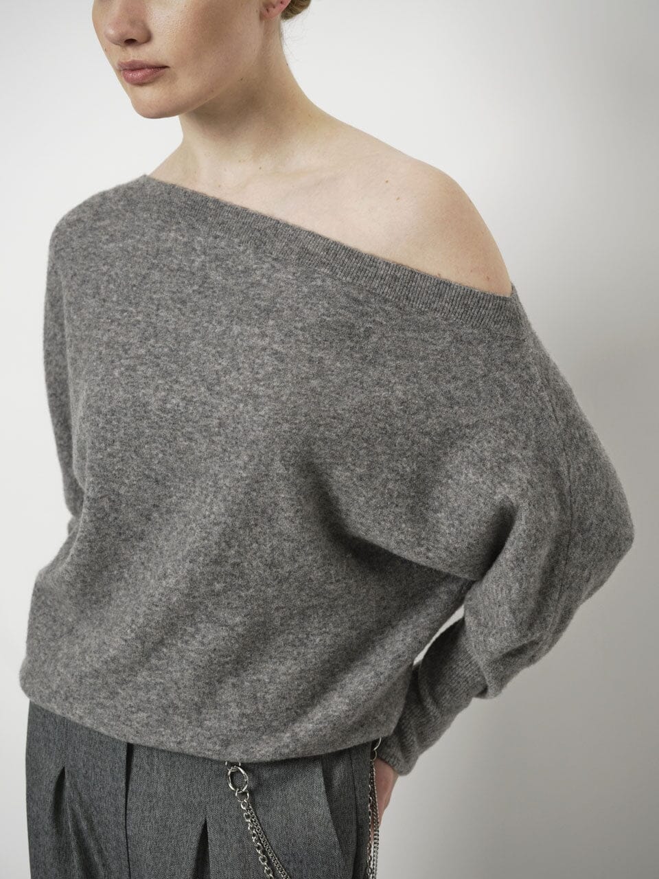 Asymmetrischer Wollpullover Pullover Dante 6 