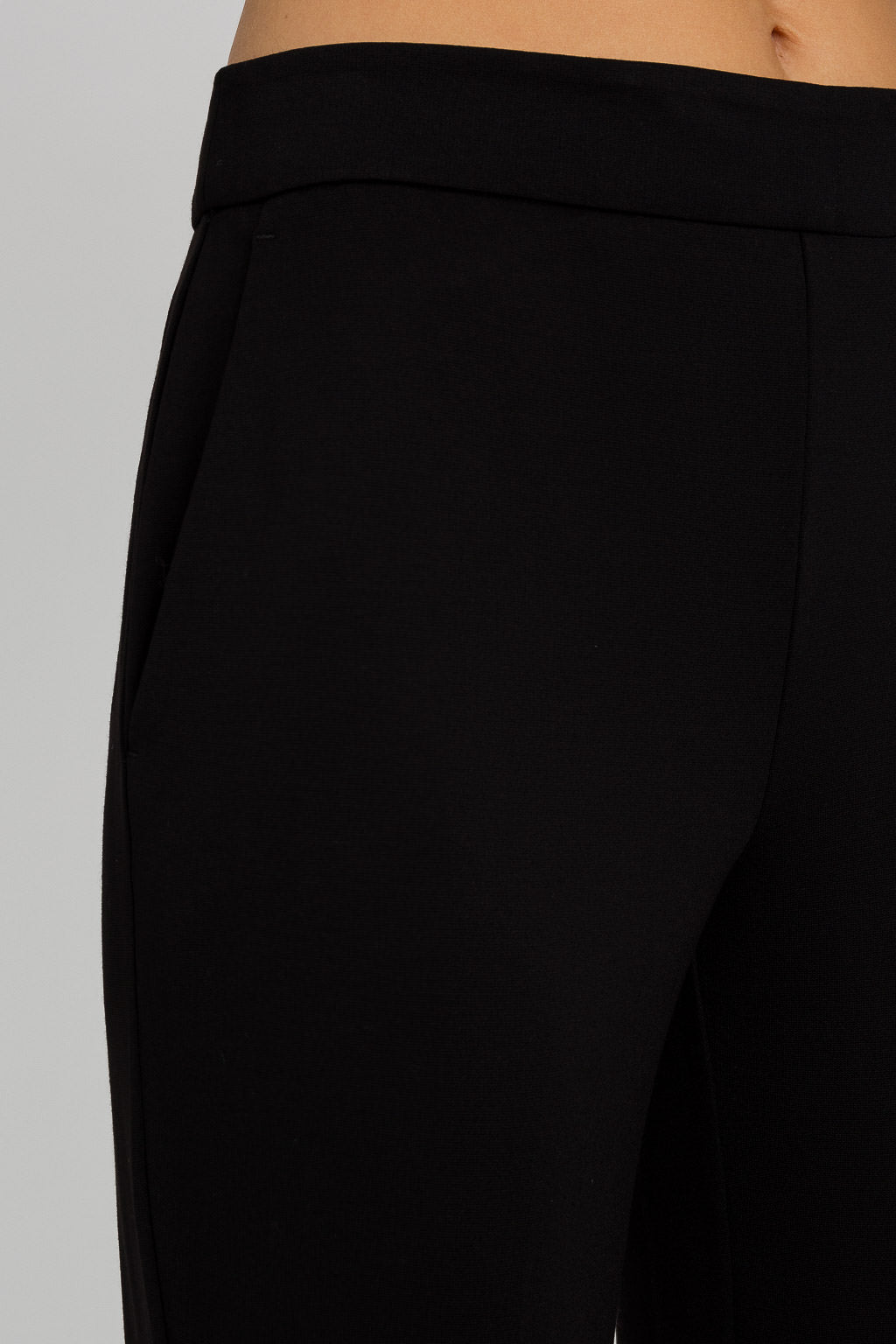 Schmal geschnittene Hose von Twinset – Eleganz neu definiert