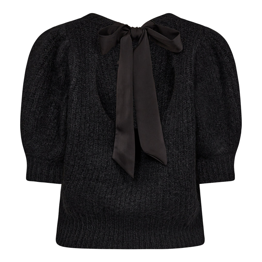Knitting sweater in black color