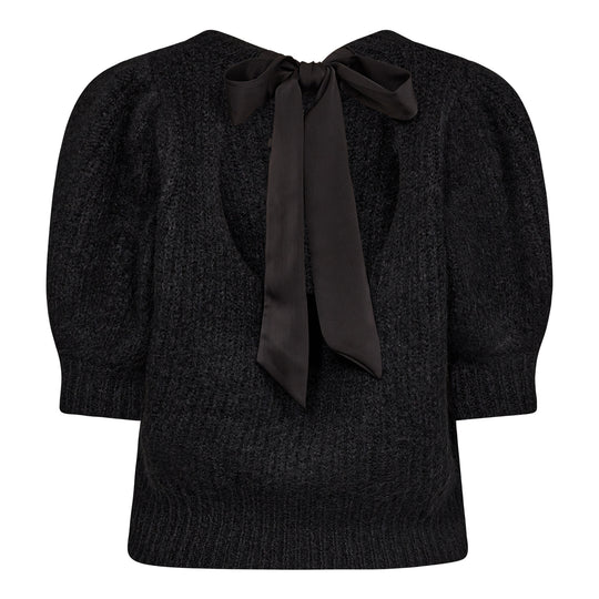 Knitting sweater in black color