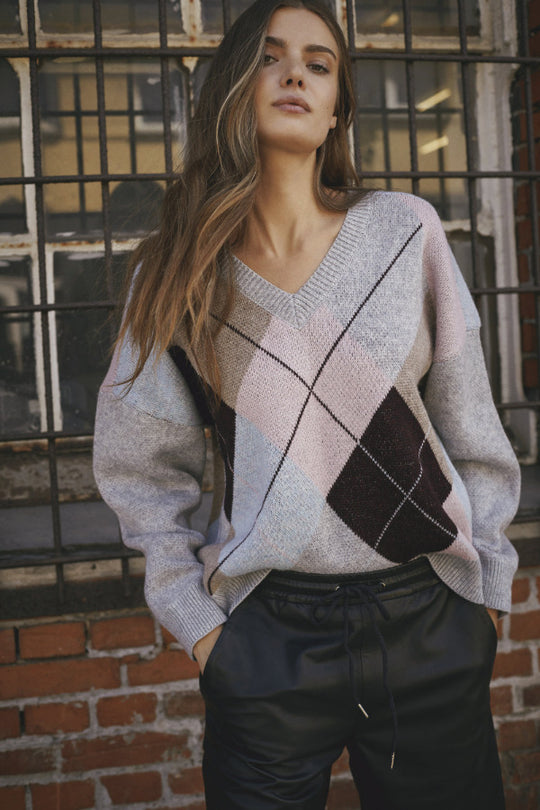 MajaCC V-Ausschnitt Wollpullover